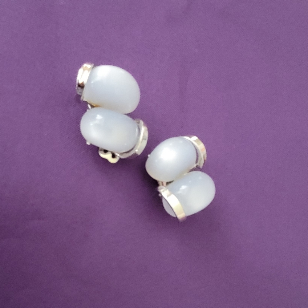 Beautiful baby blue & silver clip on earrings